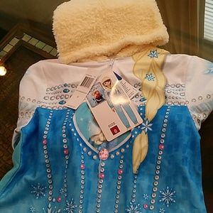 Final markdown Frozen girls pajamas