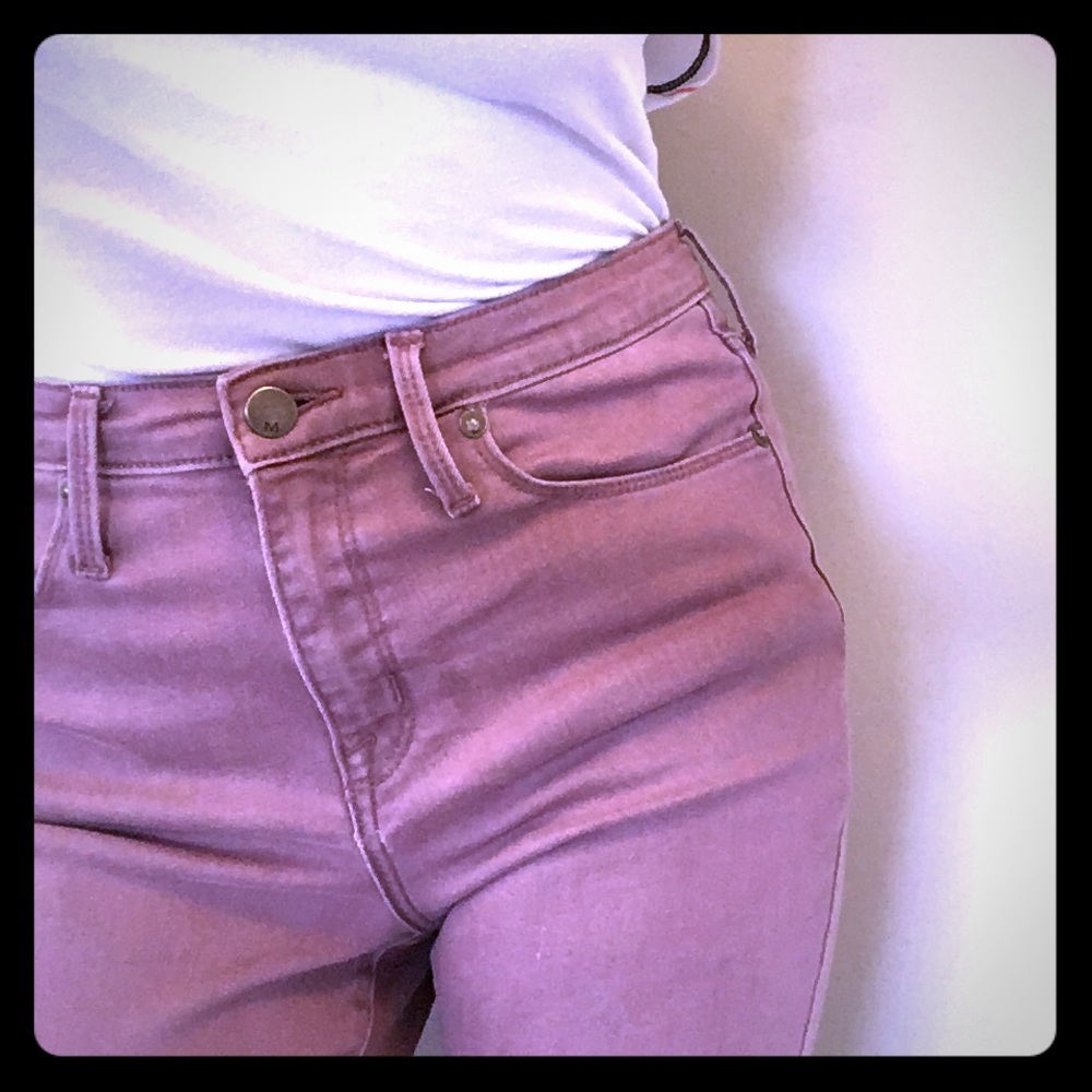 High rise skinny jeans are every girls BFF.