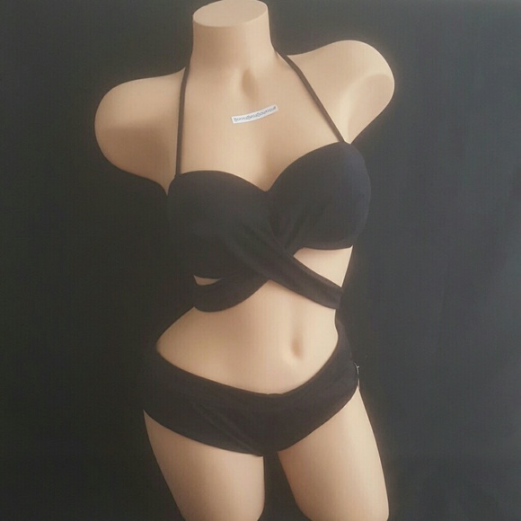 Victoria's Secret MEDIUM BIKINI BUNDLE NWT
