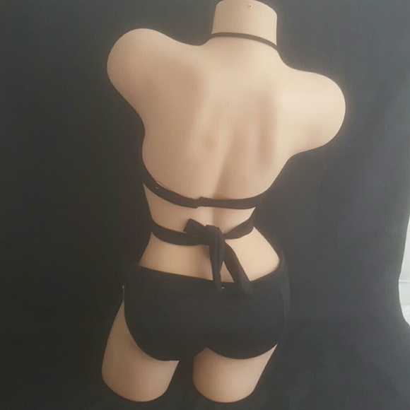 Victoria's Secret MEDIUM BIKINI BUNDLE NWT