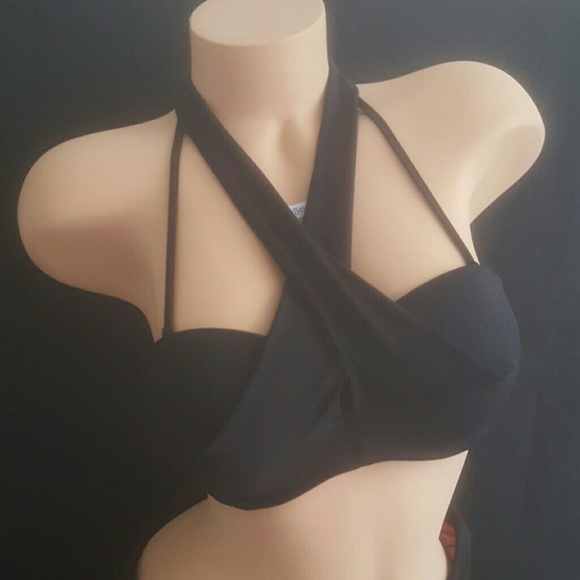 Victoria's Secret MEDIUM BIKINI BUNDLE NWT