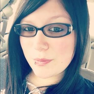 Meet your Posher, Dannielle