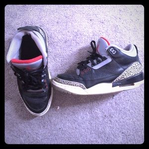 Air Jordan Nike 3 Adidas puma