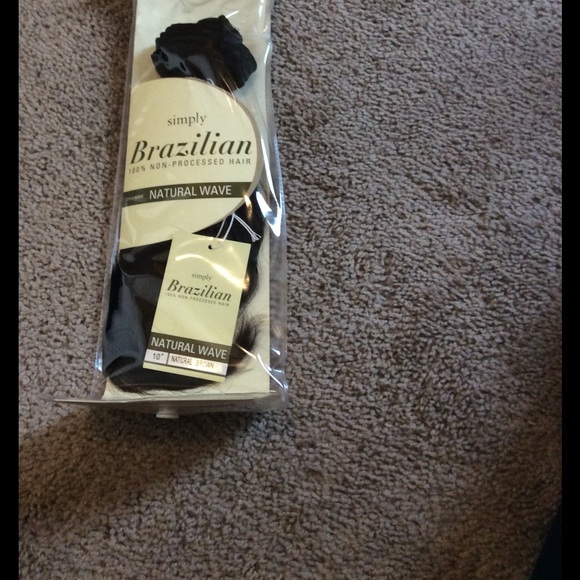 Outre Simply Brazilian 10" non-processed hair - Picture 1 of 3