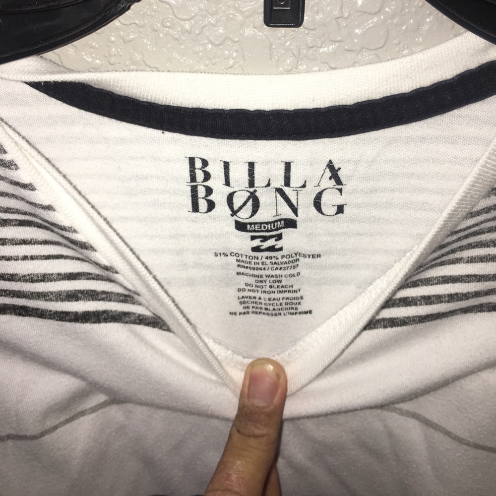 BILLABONG - Picture 2 of 2