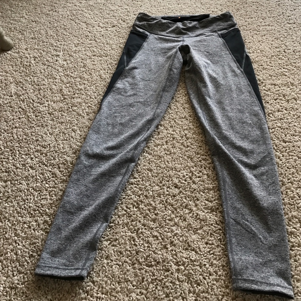 Lucy grey leggings