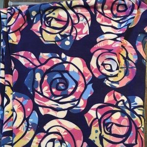 Lularoe Roses ❤