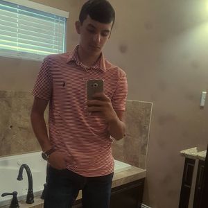 Meet your Posher, Julian