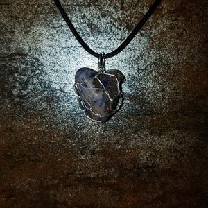 Heart shaped lapis pendant
