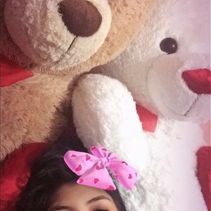 Meet your Posher, Beatriz