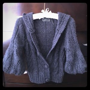 GUESS GRAY SWEATER JACKET SIZE SMALL
