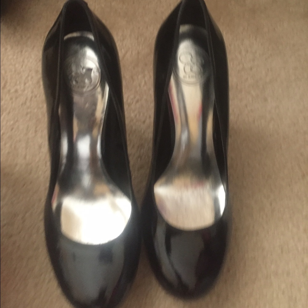 Jessica Simpson heels