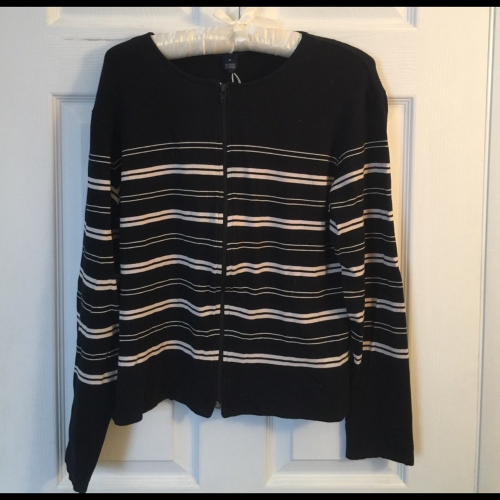 Cardigan sweater
