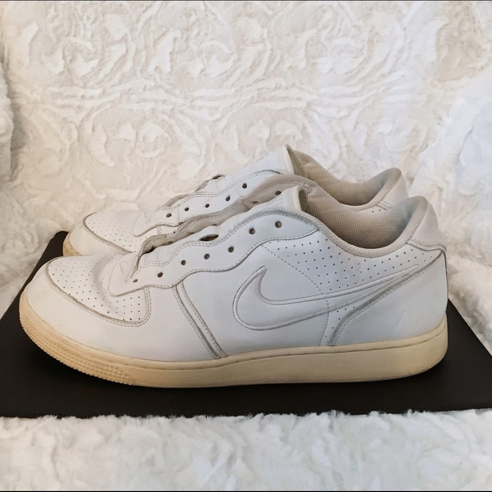 Nike Air Force 1 Sneakers