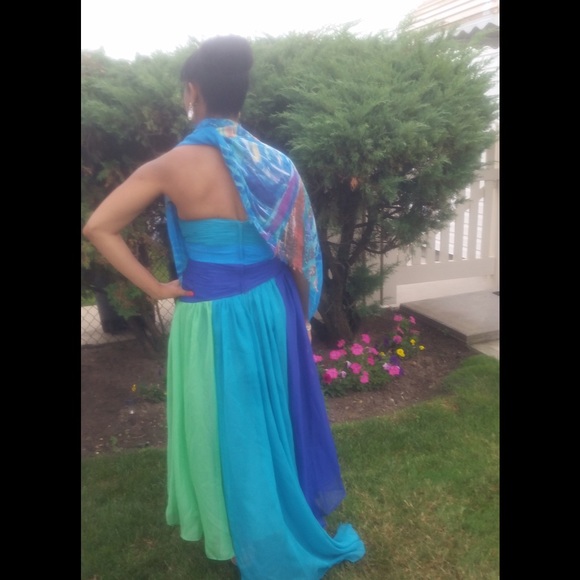 Will negotiate, gorgeous blueturquoise ombré gown. - Picture 3 of 3