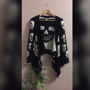 Skull Cardigan ☠️