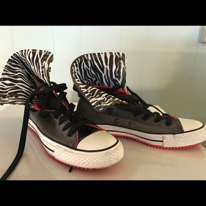 High top converse chucks 7.5