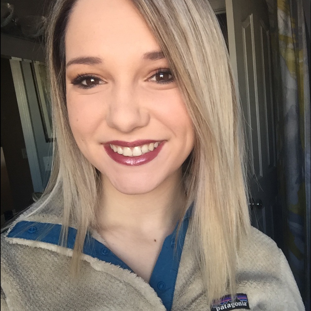 Meet your Posher, Hannah
