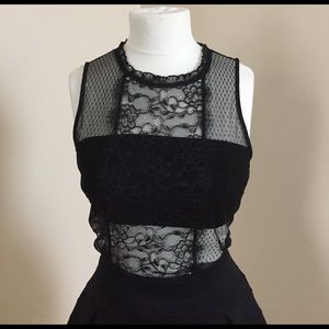 Express lace sleeveless top