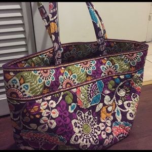 Vera carry on