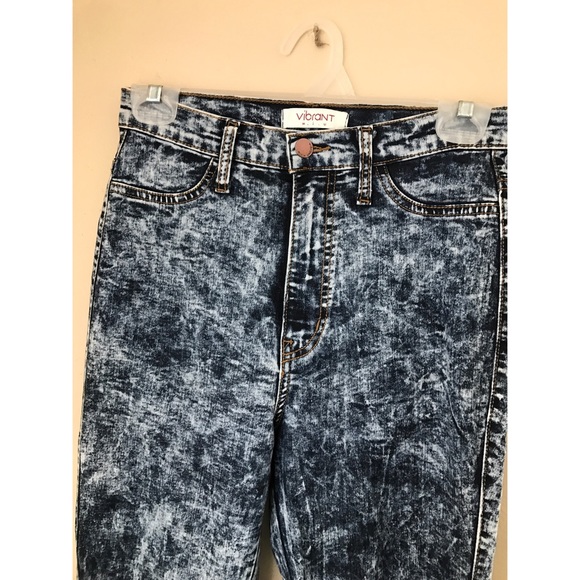 High Waisted Acid Washed Jeans - Picture 2 of 3