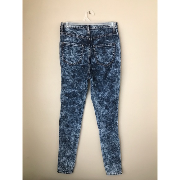 High Waisted Acid Washed Jeans - Picture 3 of 3