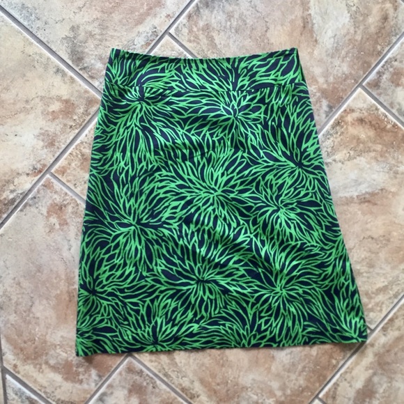 Milly Dresses & Skirts - Milly Green Leaf Print Skirt