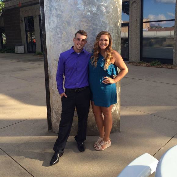 Meet your Posher, Mikayla - Picture 1 of 1