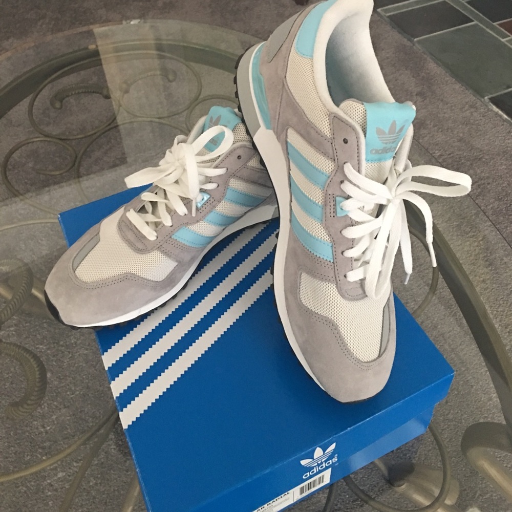 Adidas zx700