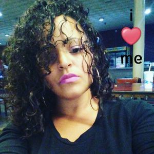 Meet your Posher, Ecila