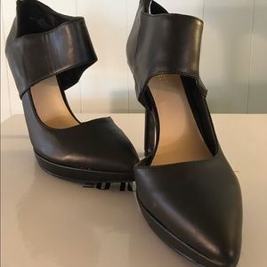Nine West black heels 7.5