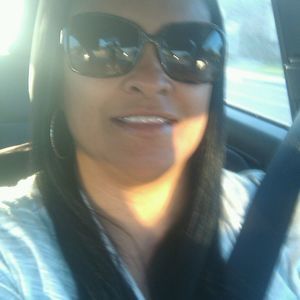 Meet your Posher, Suzanne