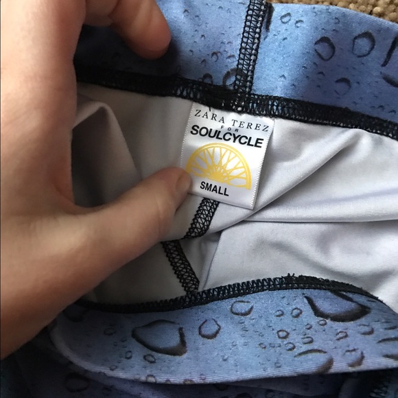 Zara Terez for SoulCycle water droplet crops - Picture 3 of 3