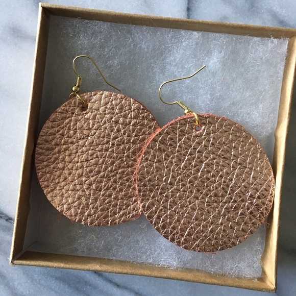 Geniune Leather 14k Rose Gold Circle Earrings - Picture 1 of 4