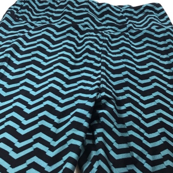 LuLaRoe Tall and curvy leggings nwt - Picture 3 of 3