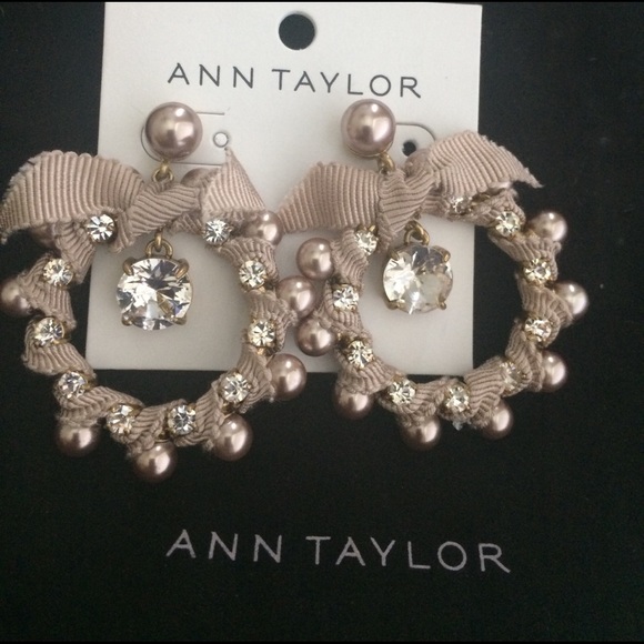 Ann Taylor Jewelry - New Ann Taylor Rhinestone earrings nude bow
