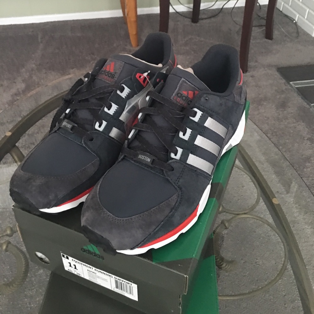 Adidas equipment running support