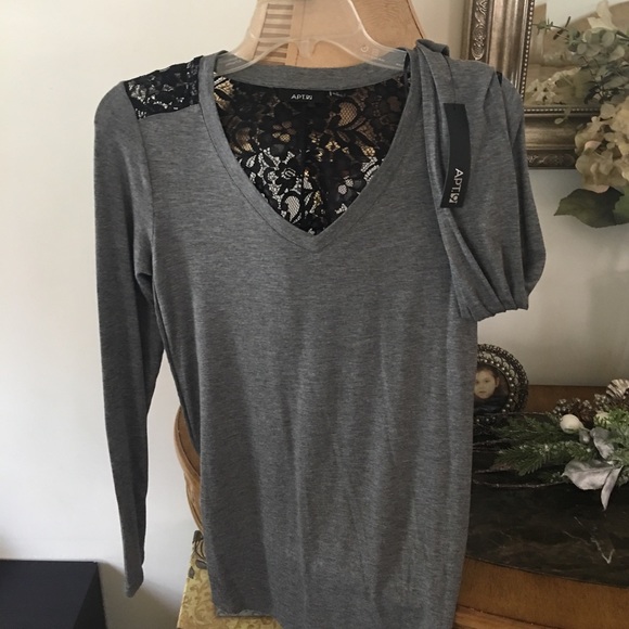 NWT⭐️NEW APT.9  LACE BACK TOP - Picture 2 of 5