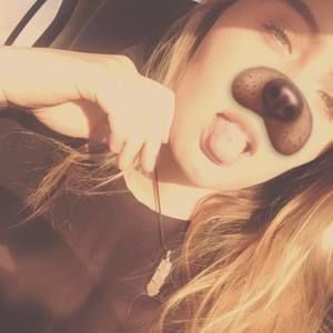 Meet your Posher, Alexis