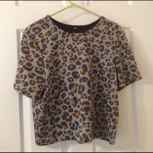 Cropped cheetah print dress shirt