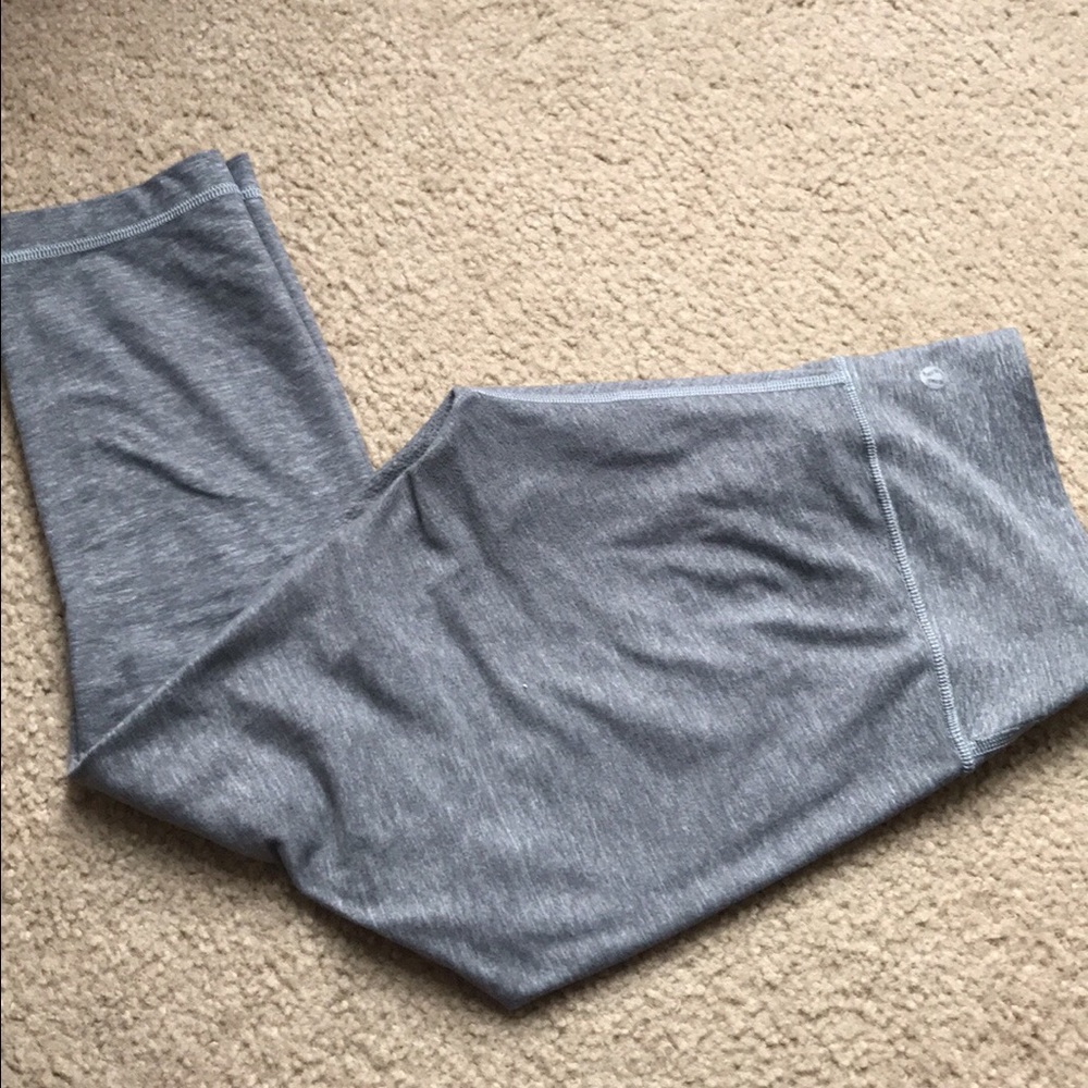 Lululemon grey/gray cotton wunder under crops