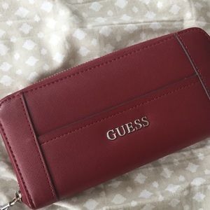 Guess Wallet.