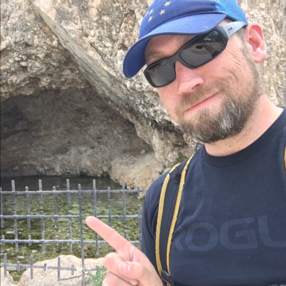 Meet your Posher, Jonathan