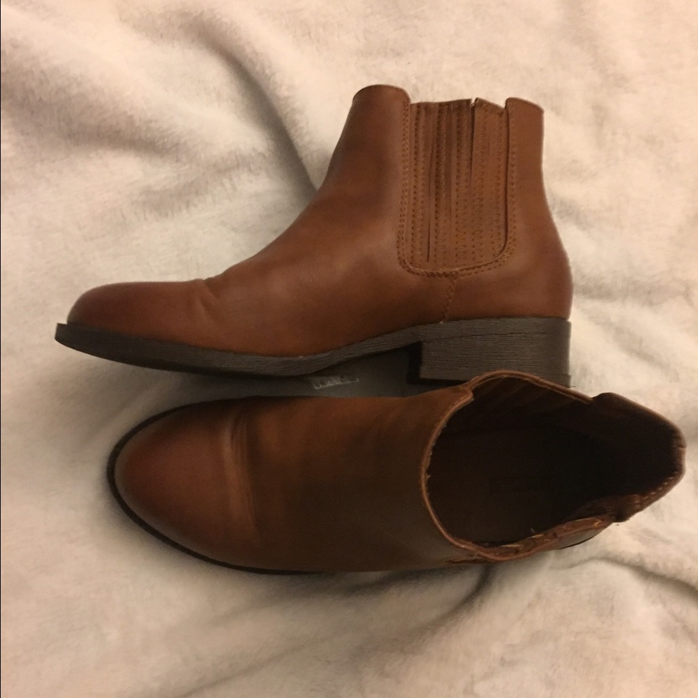Chestnut ankle boots