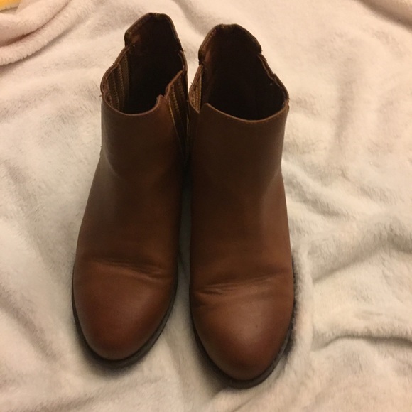 Chestnut ankle boots - Picture 2 of 3