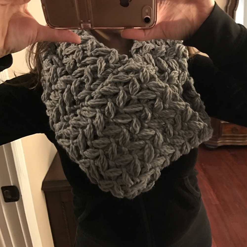 Homespun solid loop Infinity Scarf - Picture 2 of 4