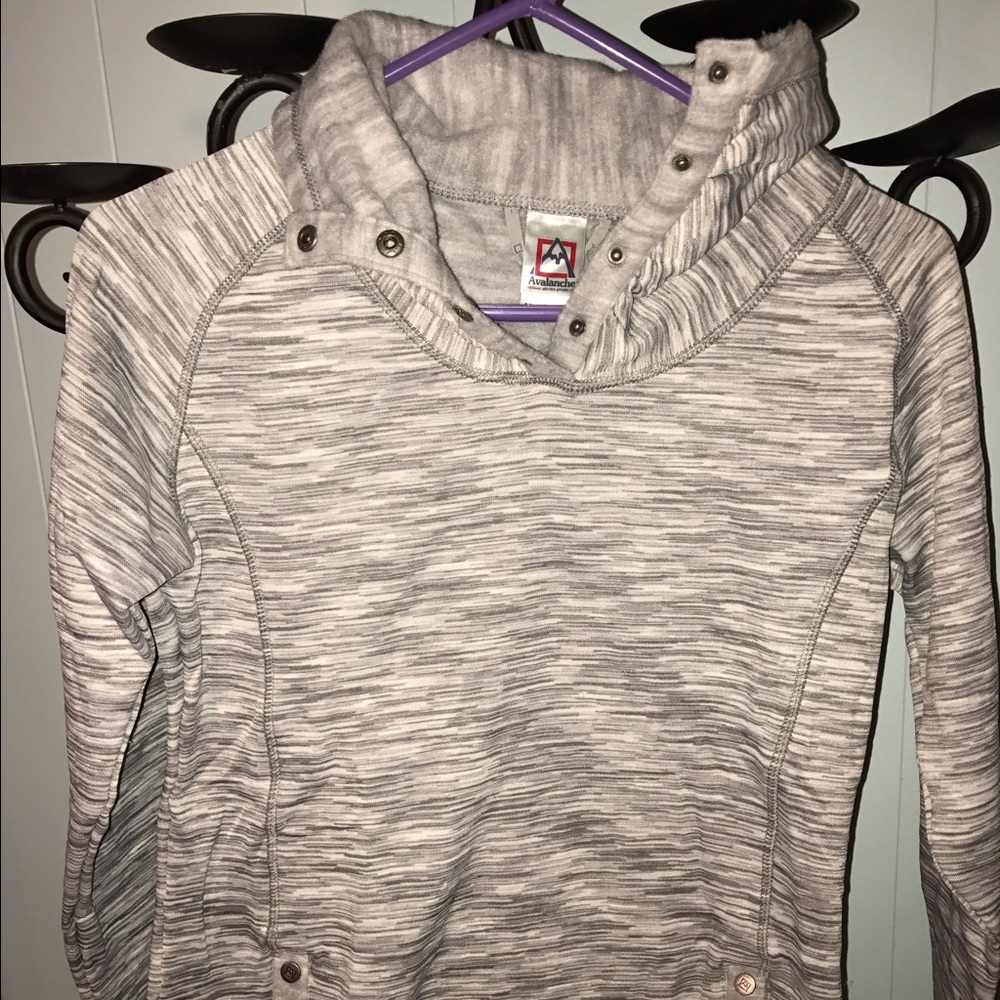 Avalanche sweater M
