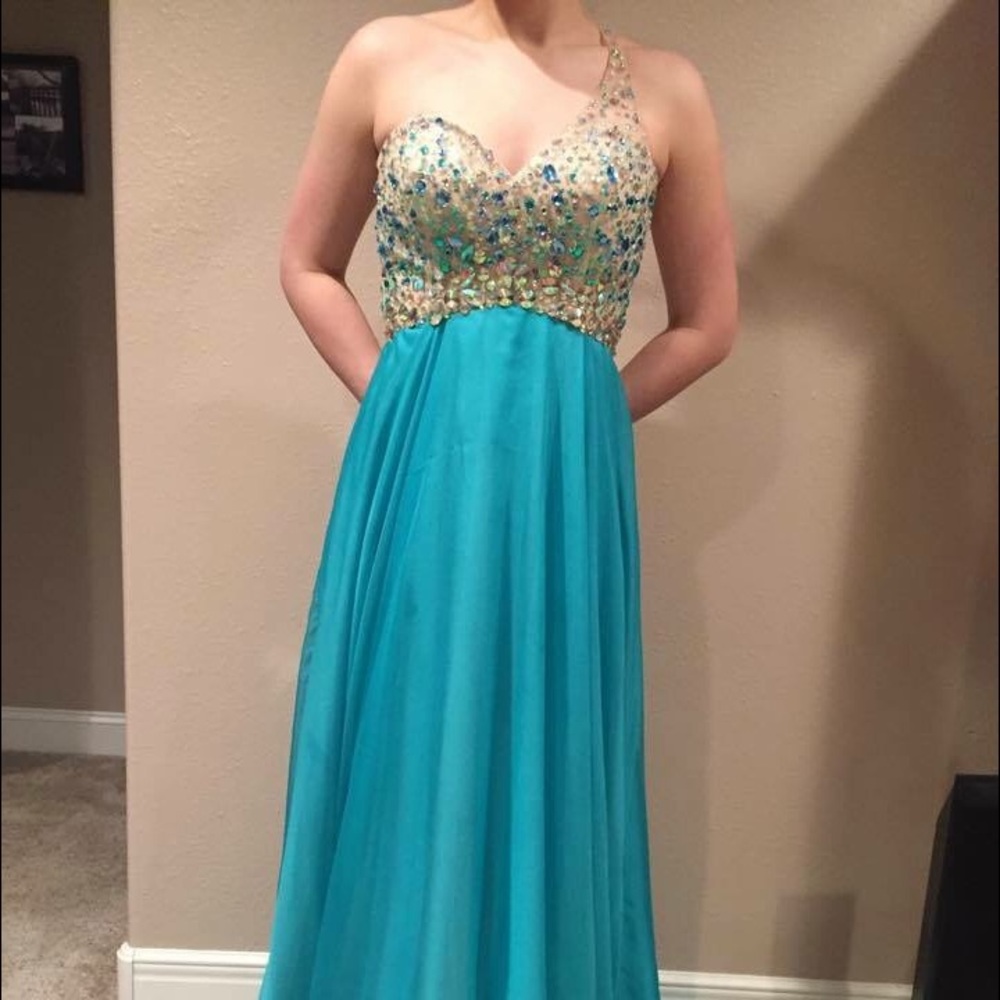 One shoulder Blush Prom dress