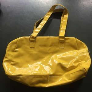 SUPER RAD Shiny pleather zipper bag/purse