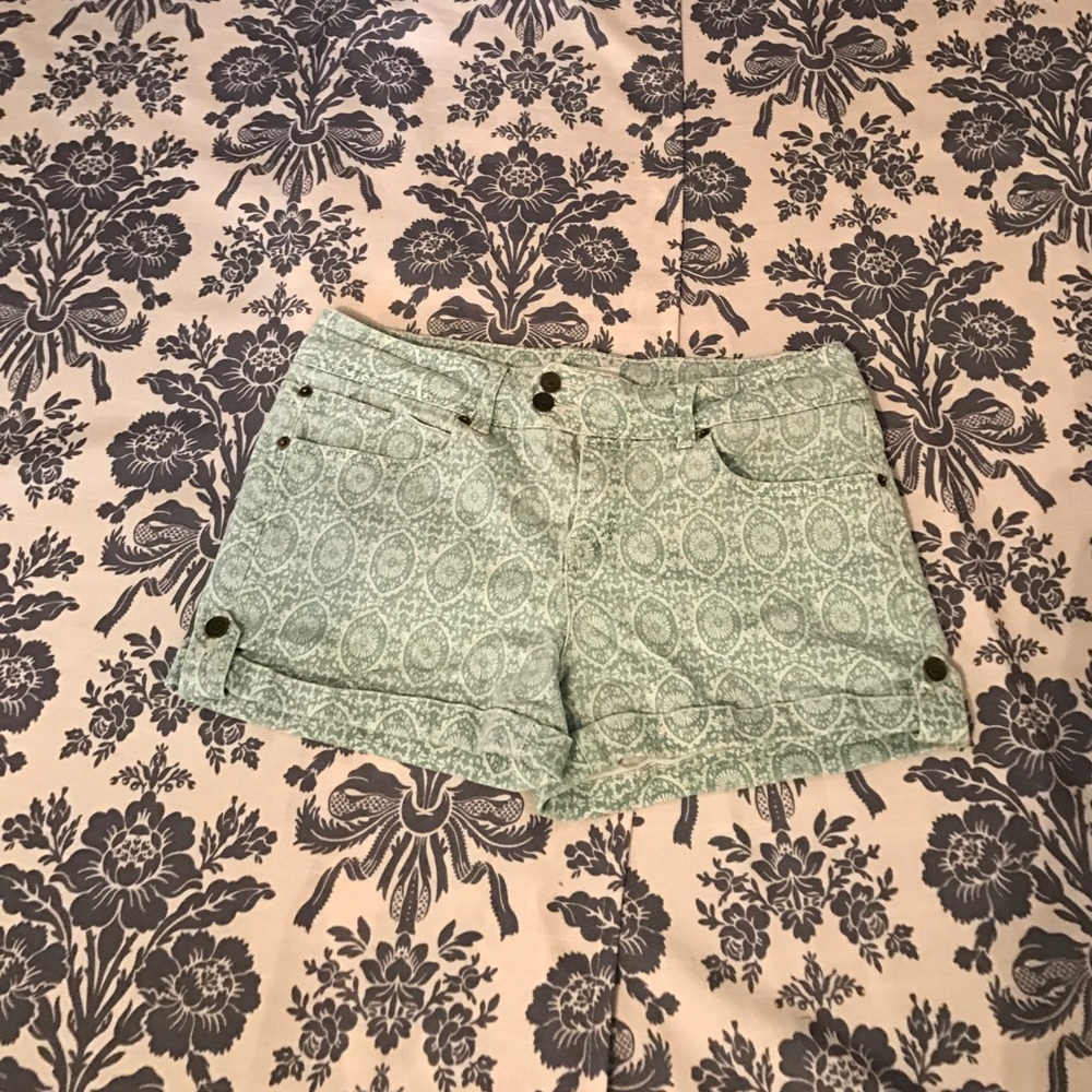☀️Cutest Patterned Shorts☀️